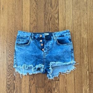 Denim shorts, frayed bottom